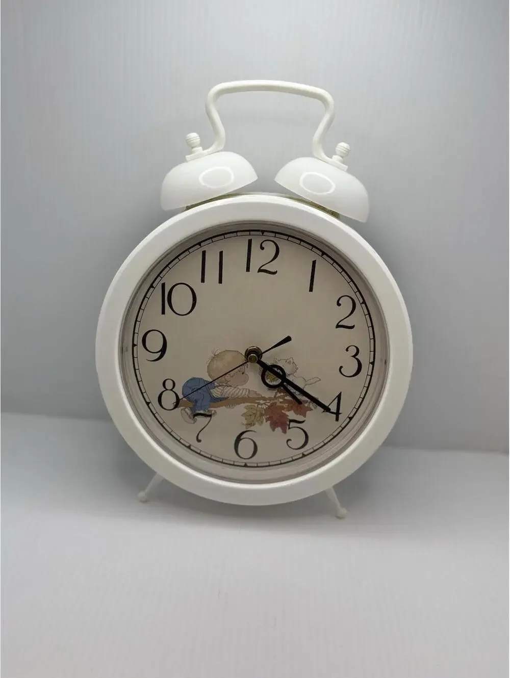 Rare Vintage Large White Plastic 9.5” Children’s Battery Clock Table Wall Decor